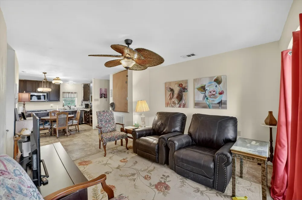 8088 Telegraph Road Quinlan, TX 75474