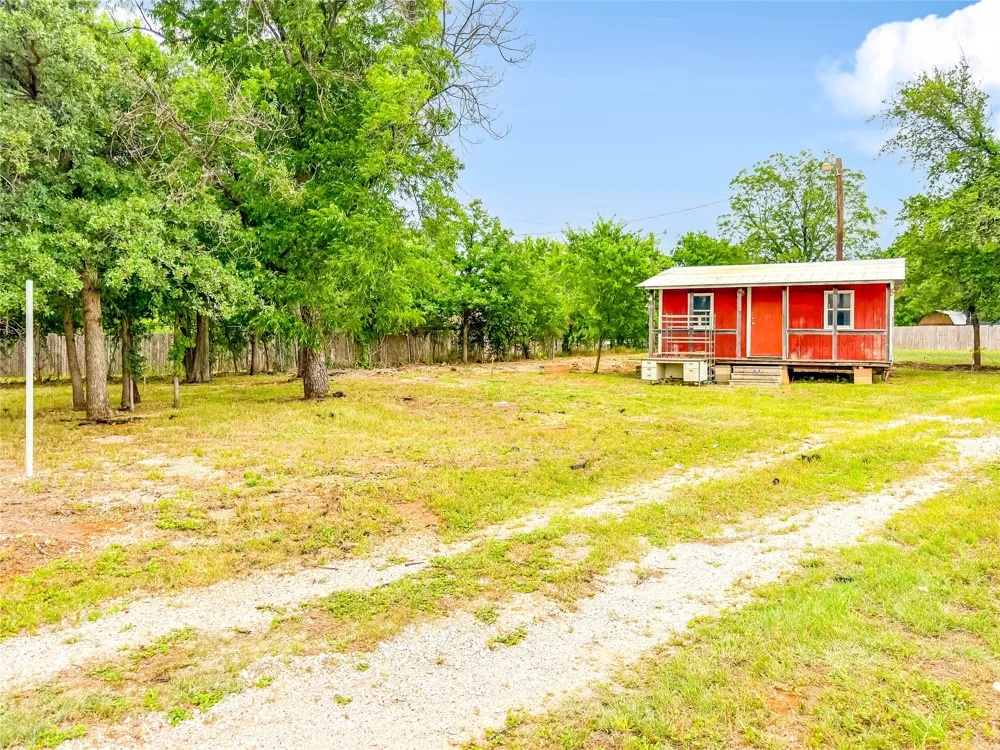 1503 Conrad Hilton Boulevard Cisco, TX 76437