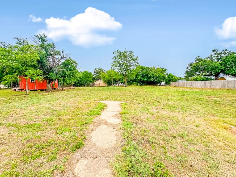 1503 Conrad Hilton Boulevard Cisco, TX 76437