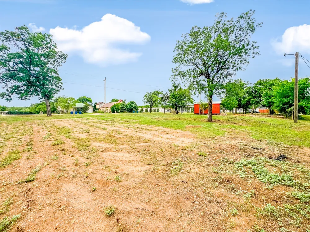 1503 Conrad Hilton Boulevard Cisco, TX 76437