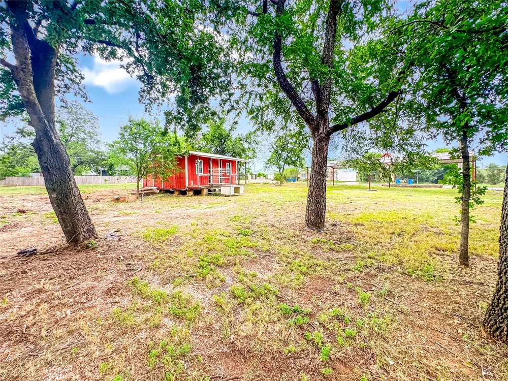 1503 Conrad Hilton Boulevard Cisco, TX 76437