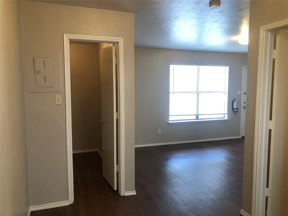 2526 W Prairie Street #202 Denton, TX 76201