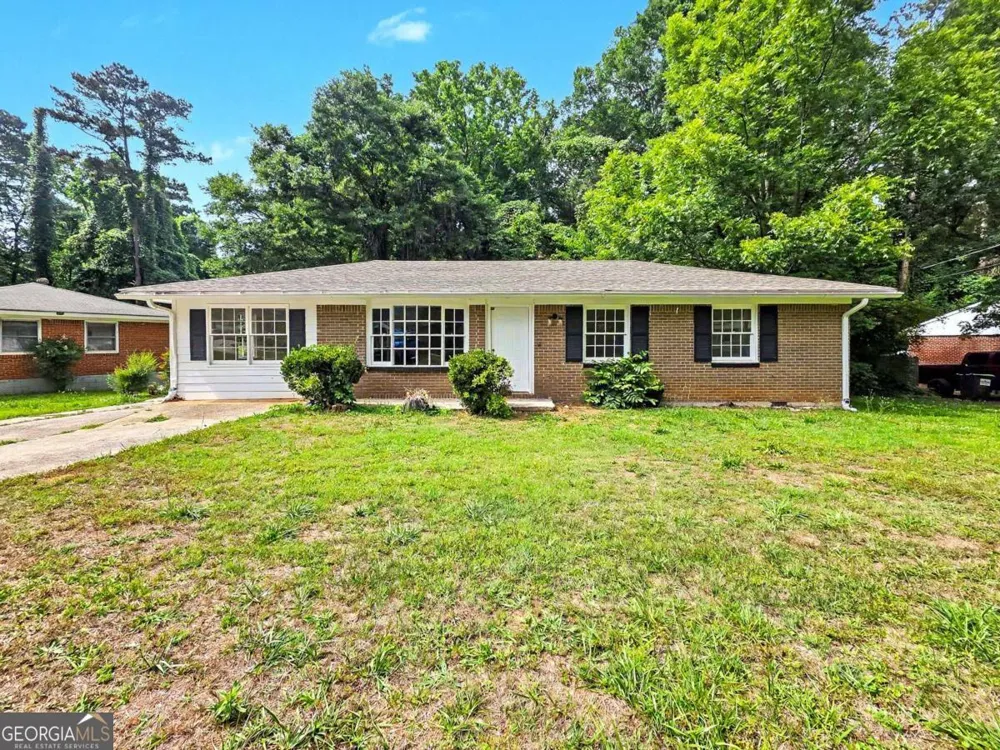 1350 Lori CT Conley, GA 30288