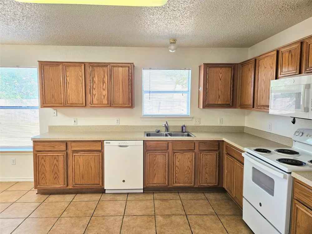 8405 Three Bars Drive Fort Worth, TX 76179