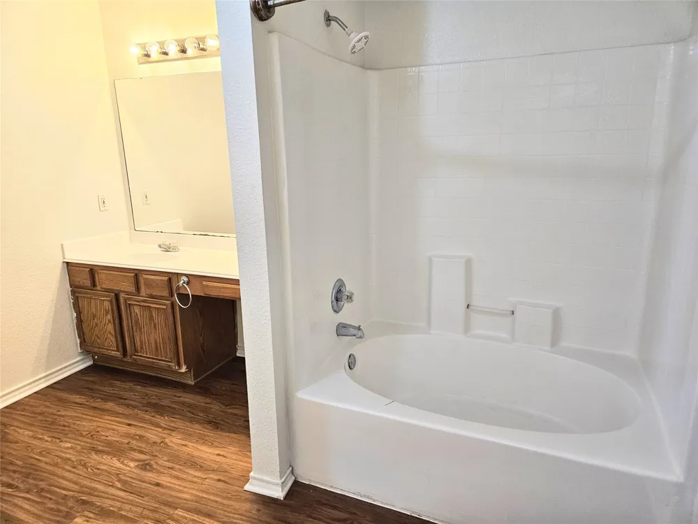 8405 Three Bars Drive Fort Worth, TX 76179