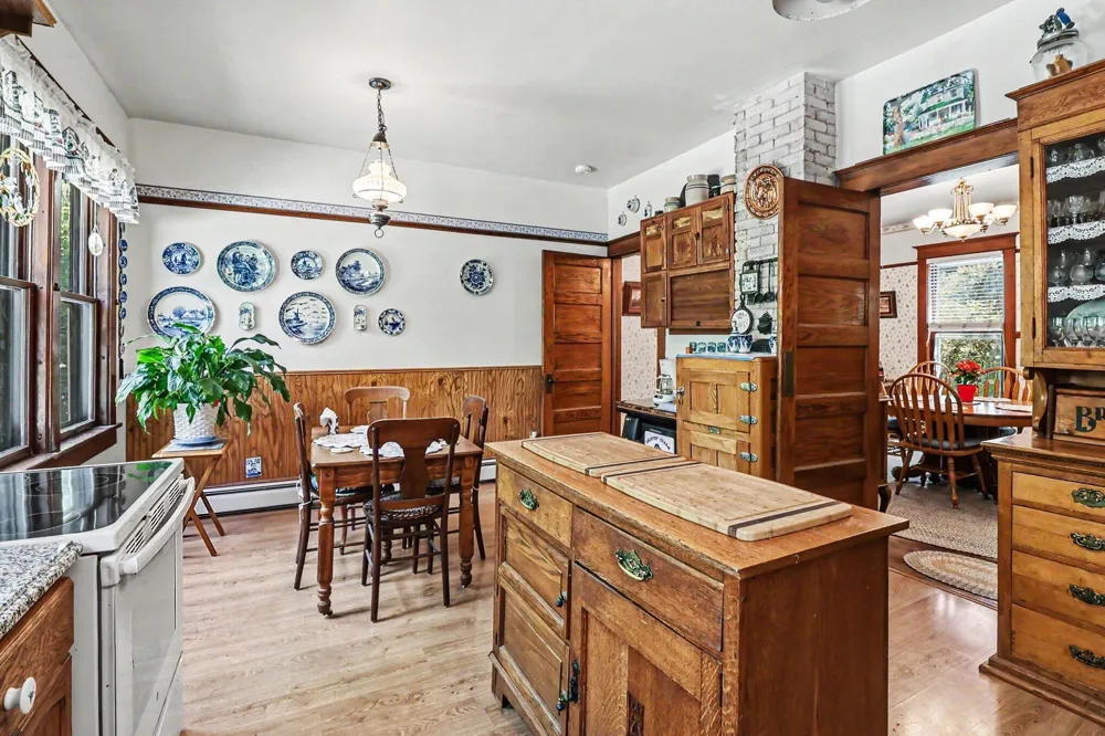 4539 S Lakeshore Drive Ludington, MI 49431