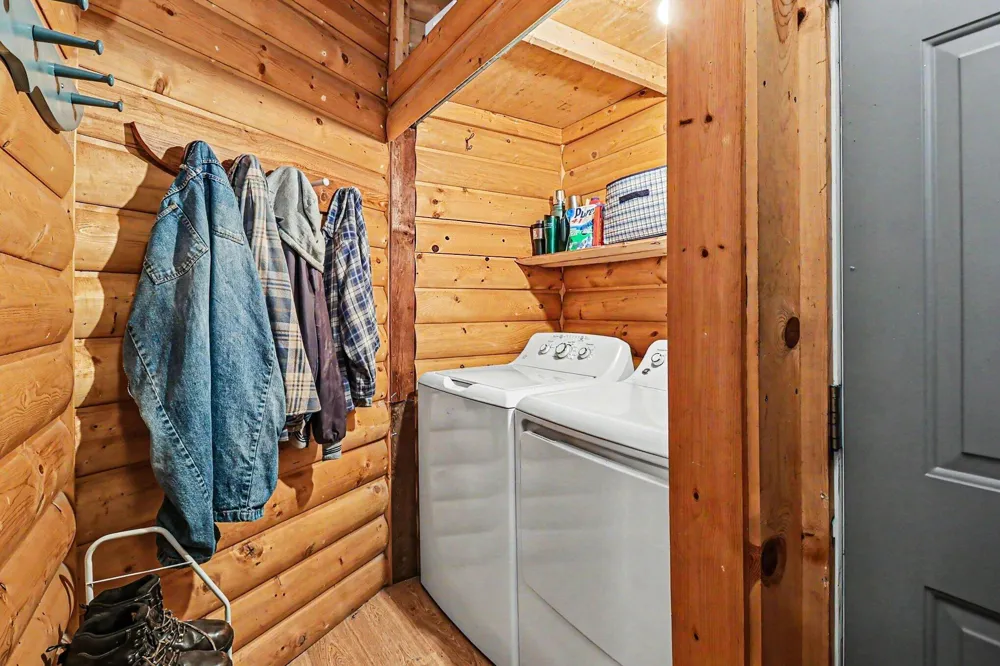 4539 S Lakeshore Drive Ludington, MI 49431