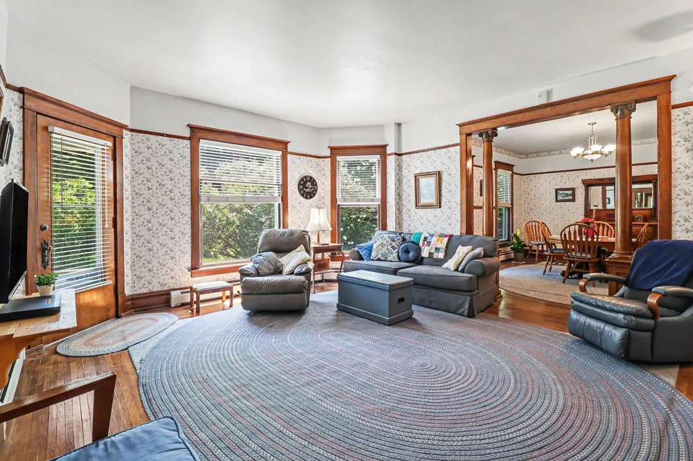 4539 S Lakeshore Drive Ludington, MI 49431