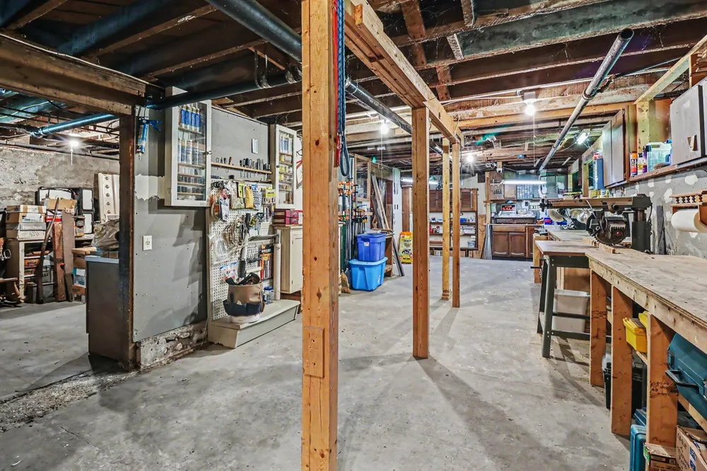 4539 S Lakeshore Drive Ludington, MI 49431