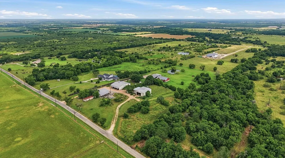 823 Higgins Road Sherman, TX 75092