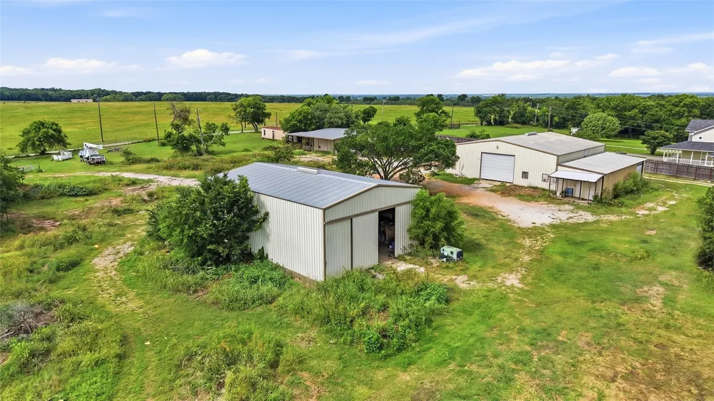 823 Higgins Road Sherman, TX 75092