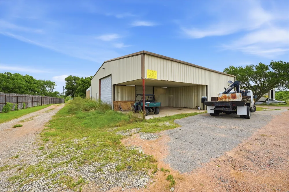 823 Higgins Road Sherman, TX 75092