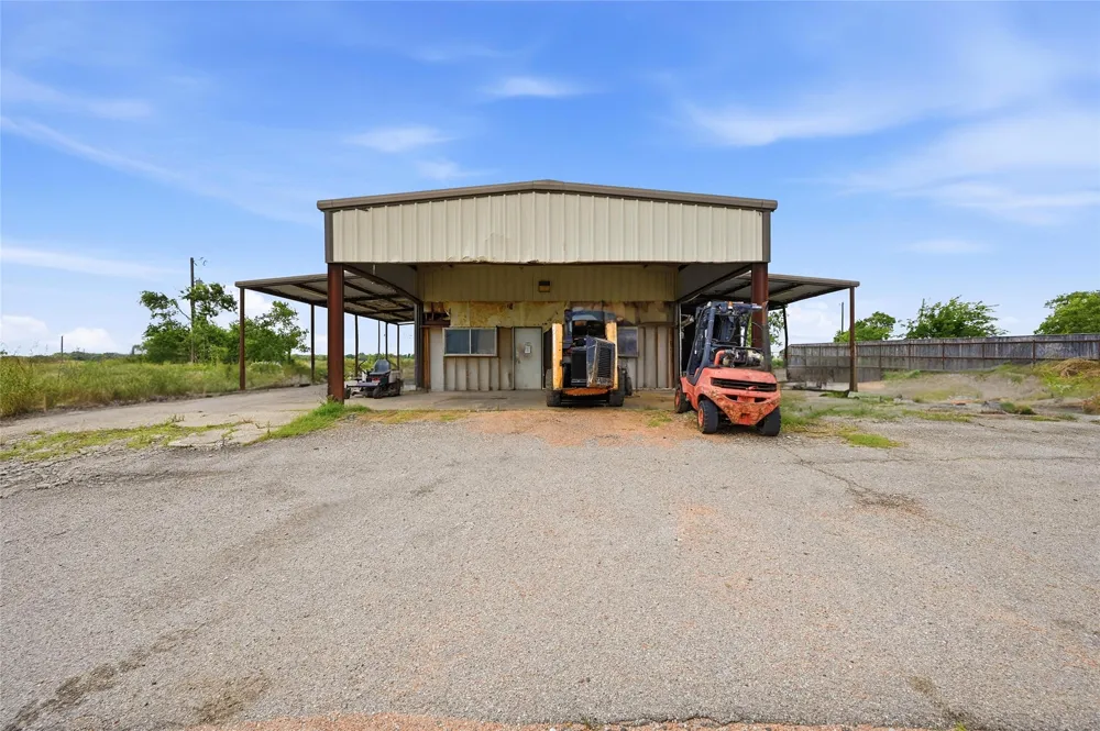 823 Higgins Road Sherman, TX 75092