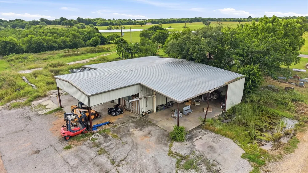 823 Higgins Road Sherman, TX 75092