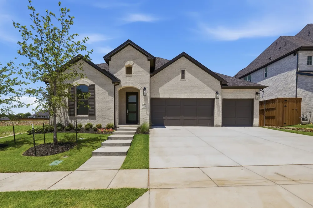 215 Driscoll Street Allen, TX 75013