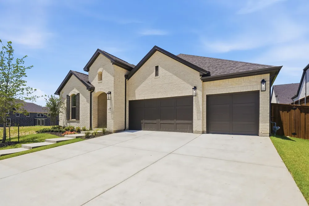 215 Driscoll Street Allen, TX 75013