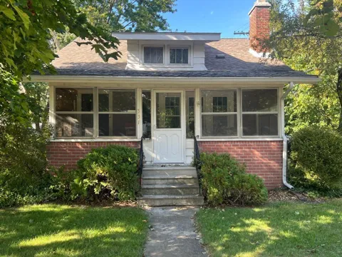 331 Spink Avenue