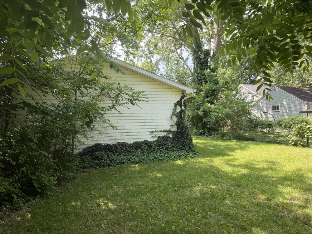 331 Spink Avenue Milan, MI 48160