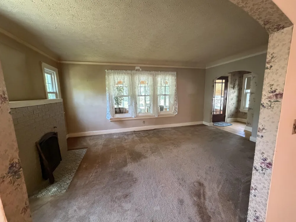 331 Spink Avenue Milan, MI 48160