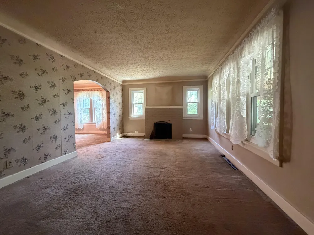 331 Spink Avenue Milan, MI 48160