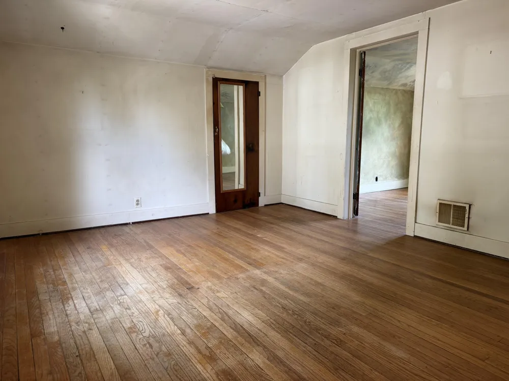 331 Spink Avenue Milan, MI 48160
