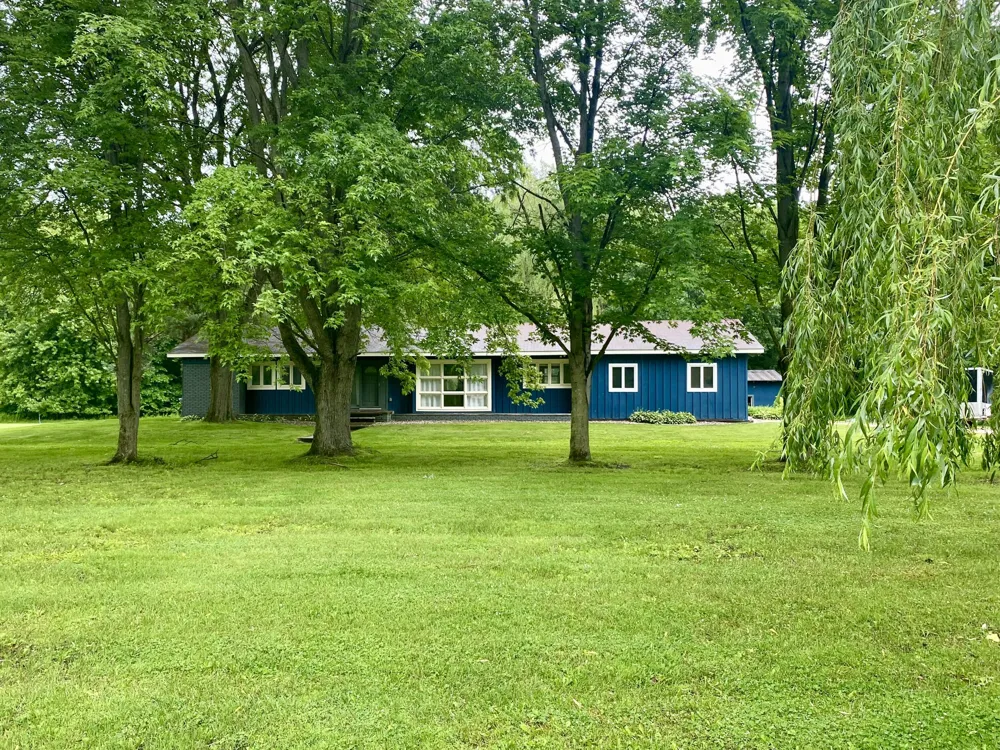 641 Tracey Lane Brighton, MI 48114