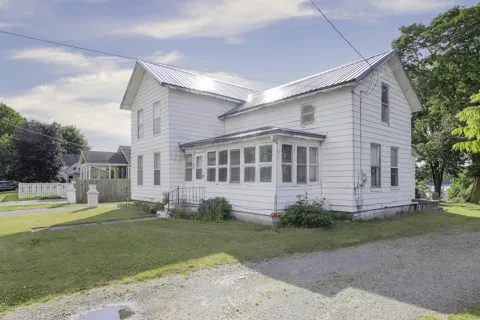 123 Hilltop Lane