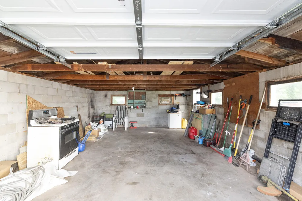 123 Hilltop Lane Cassopolis, MI 49031