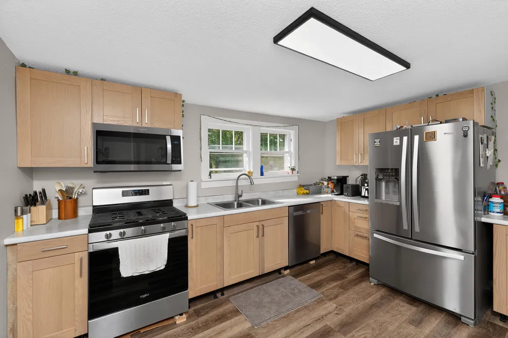 123 Hilltop Lane Cassopolis, MI 49031