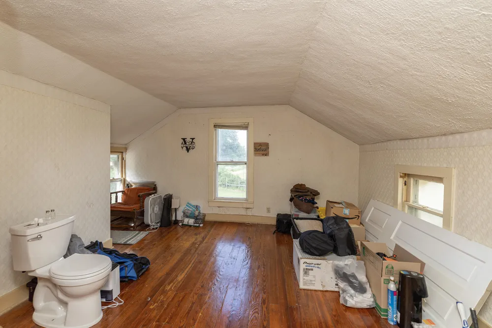 123 Hilltop Lane Cassopolis, MI 49031