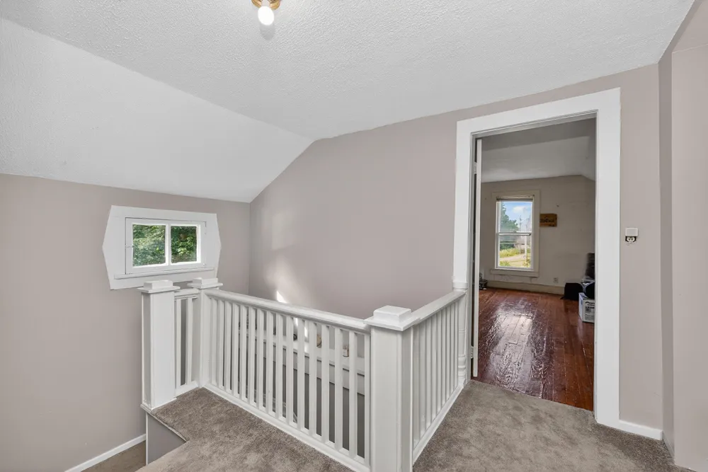 123 Hilltop Lane Cassopolis, MI 49031