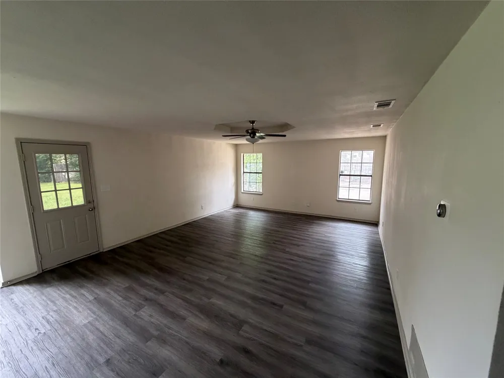 305 Lois Street Roanoke, TX 76262