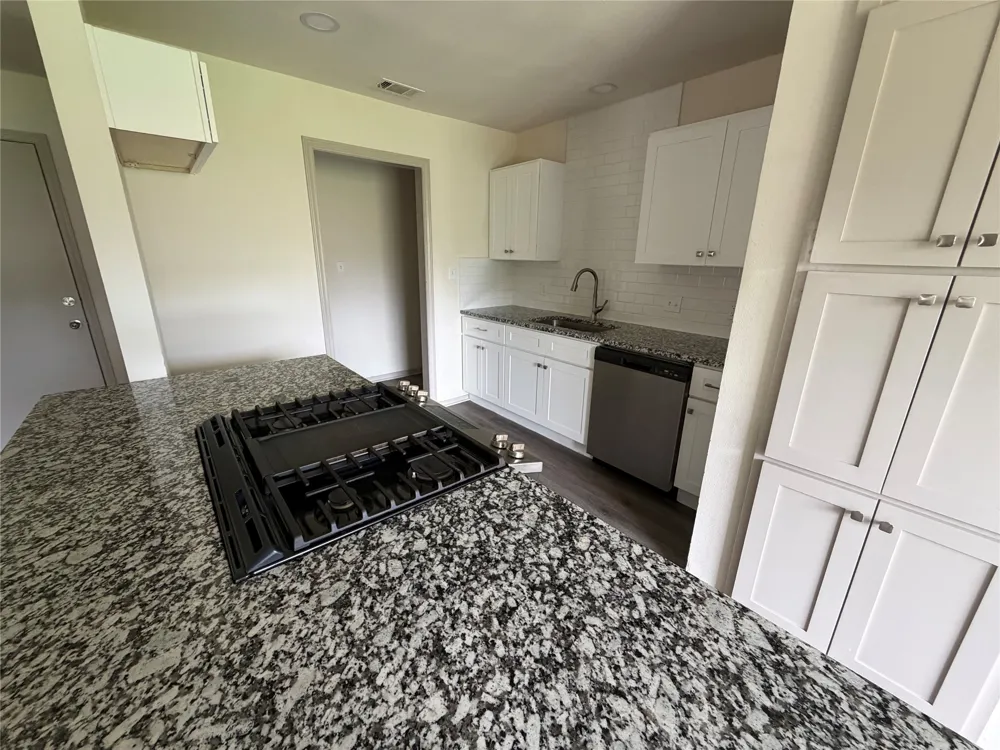 305 Lois Street Roanoke, TX 76262