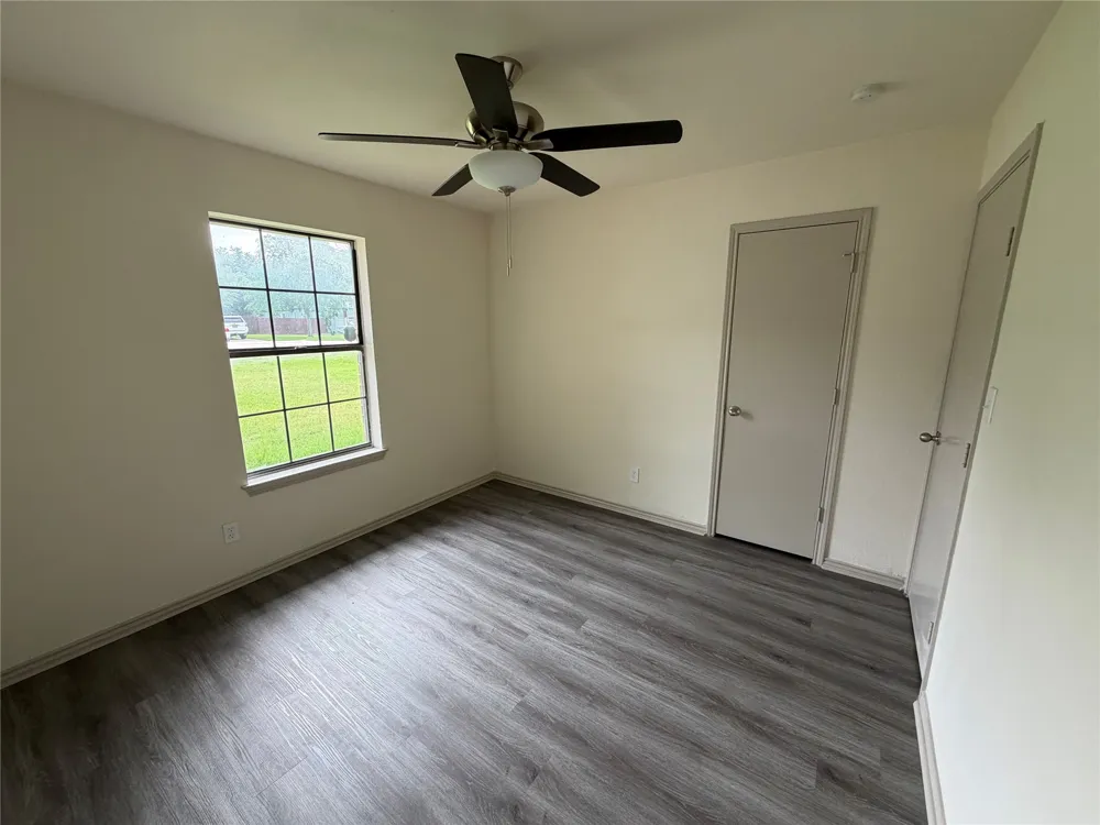 305 Lois Street Roanoke, TX 76262