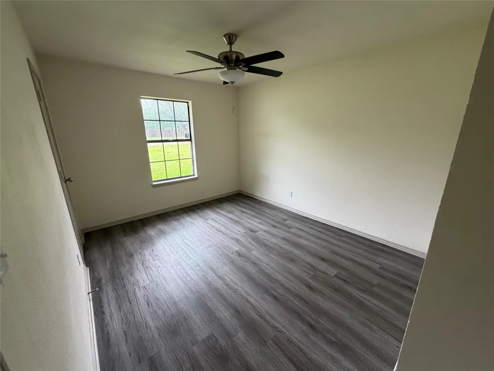 305 Lois Street Roanoke, TX 76262