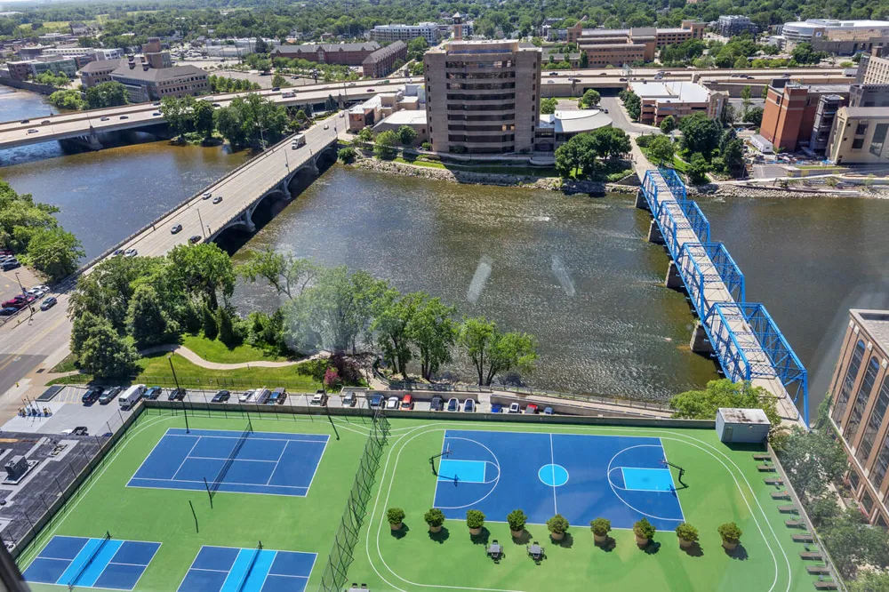 57 Campau Circle NW #2305 Grand Rapids, MI 49503