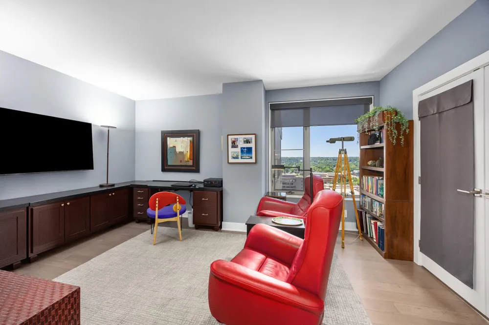 57 Campau Circle NW #2305 Grand Rapids, MI 49503