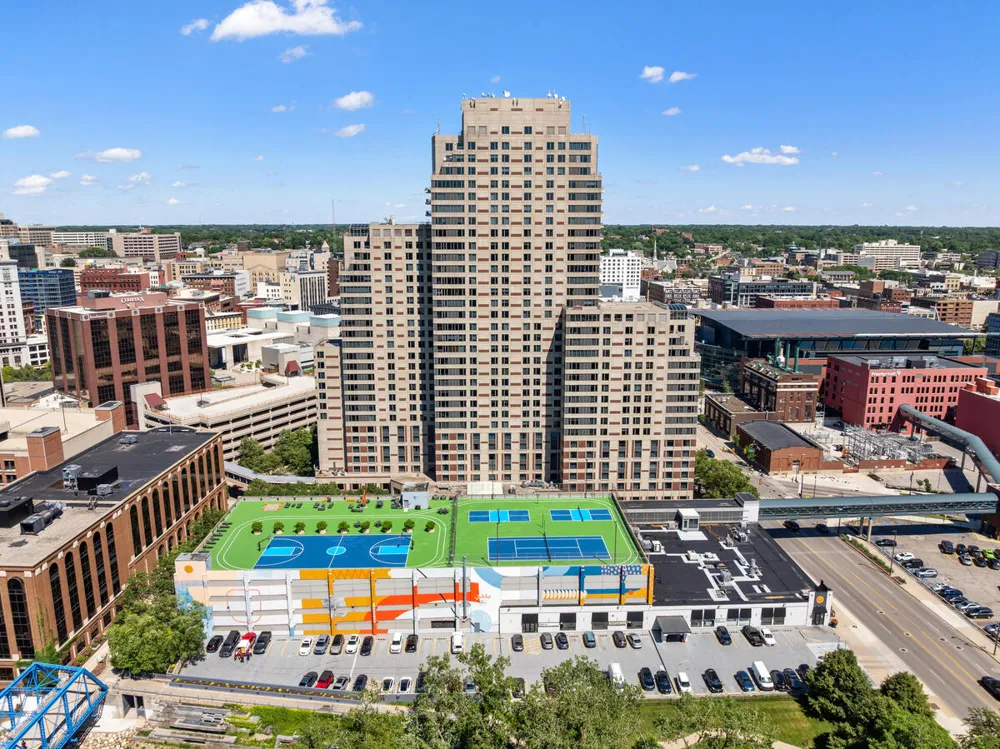 57 Campau Circle NW #2305 Grand Rapids, MI 49503