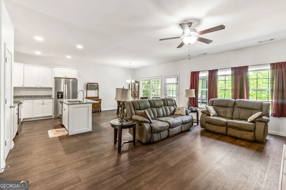 372 Highland Pointe DR Alto, GA 30510