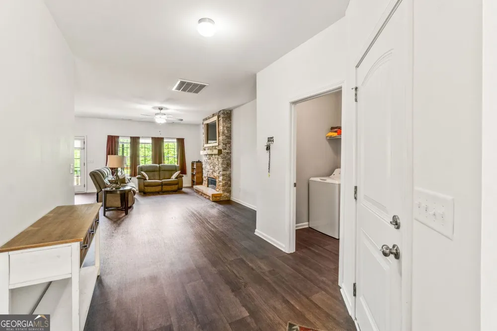 372 Highland Pointe DR Alto, GA 30510