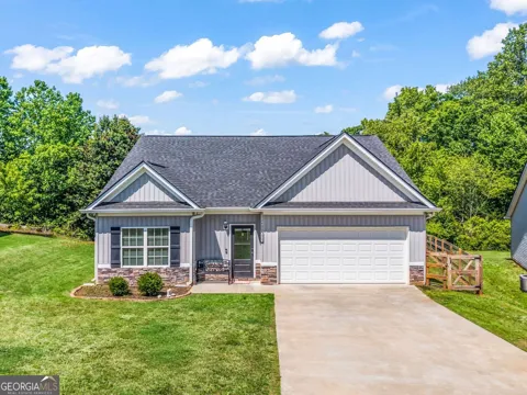 372 Highland Pointe DR