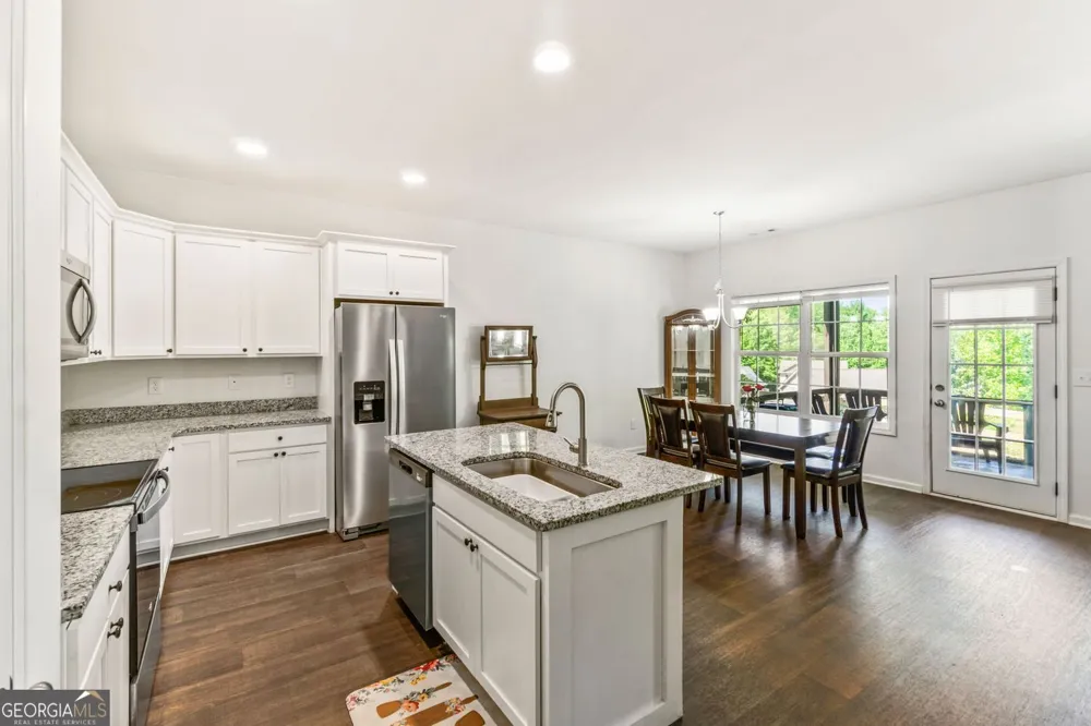 372 Highland Pointe DR Alto, GA 30510