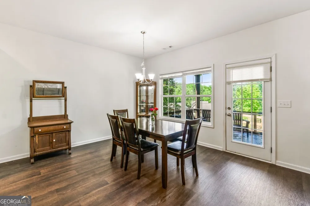 372 Highland Pointe DR Alto, GA 30510