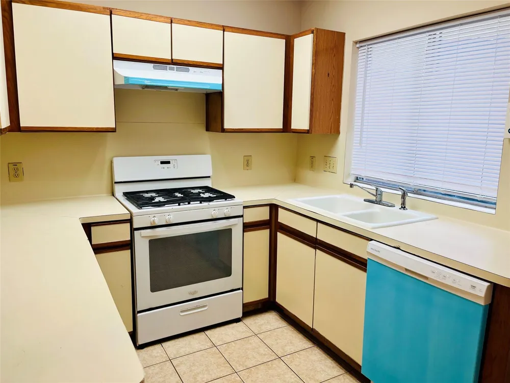 2910 Grants Lake Boulevard #1603 Sugar Land, TX 77479