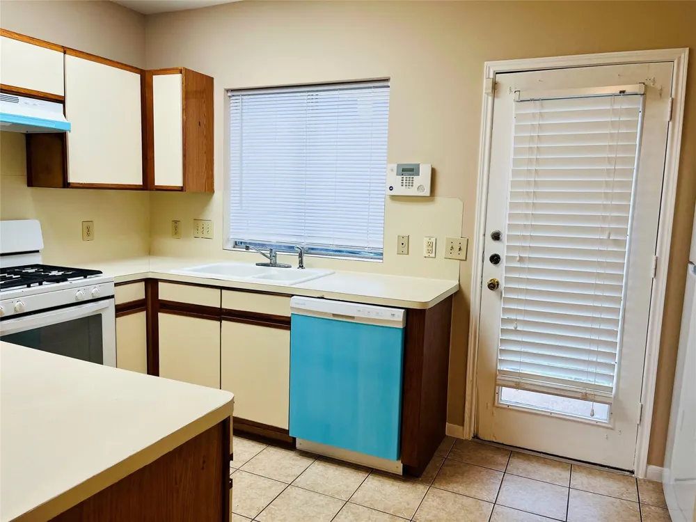 2910 Grants Lake Boulevard #1603 Sugar Land, TX 77479
