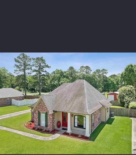 7432 Lake Meadow Drive Livingston, LA 70706