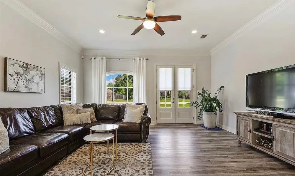 7432 Lake Meadow Drive Livingston, LA 70706