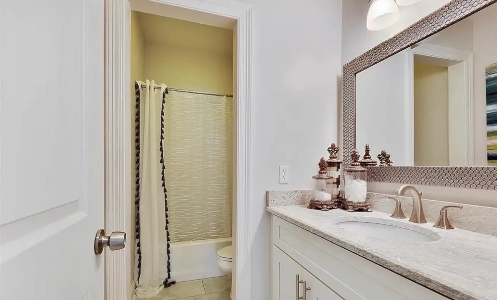 7432 Lake Meadow Drive Livingston, LA 70706