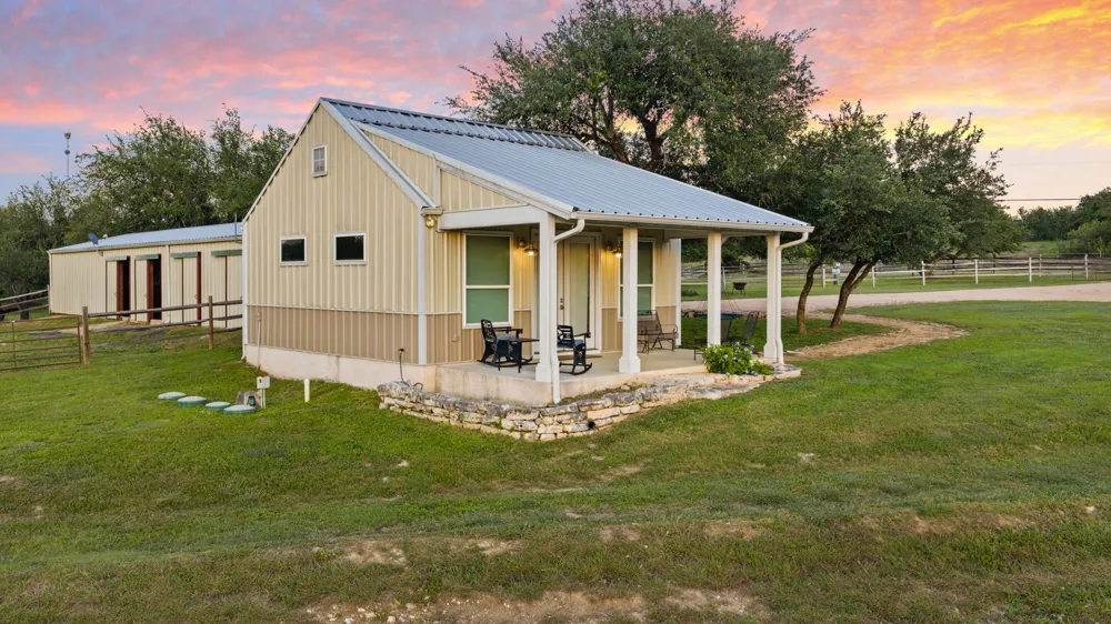 1457 Avenida High View Driftwood, TX 78619