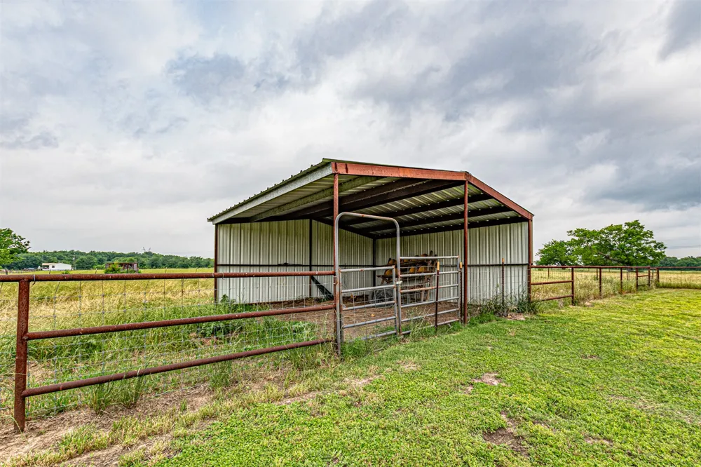 5538 County Road 3214 Lone Oak, TX 75453